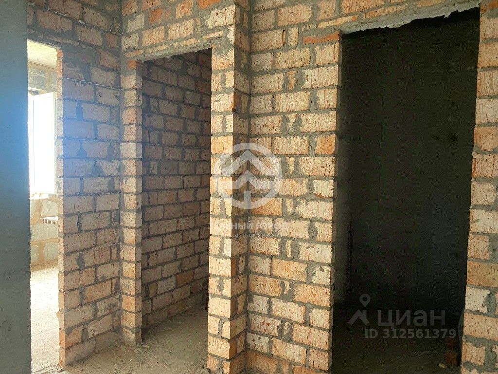 Продажа 2-комн квартиры на вторичном рынке пос. Жуково, 16