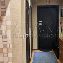 Продажа 4-комн квартиры на вторичном рынке Купчинская ул,  д. 8 к1