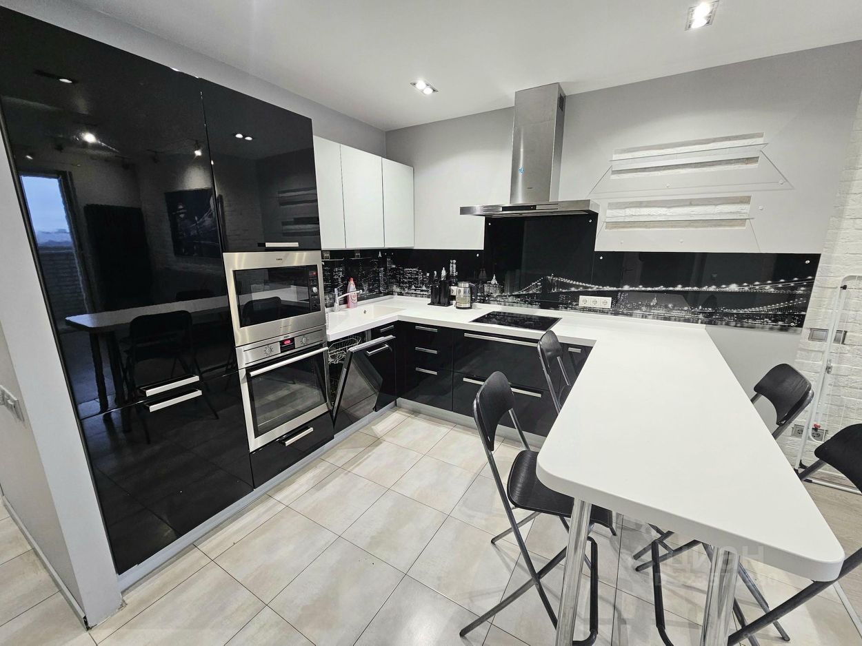 Аренда 2-комн квартиры на вторичном рынке Химки, Ленинский проспект, 1к1