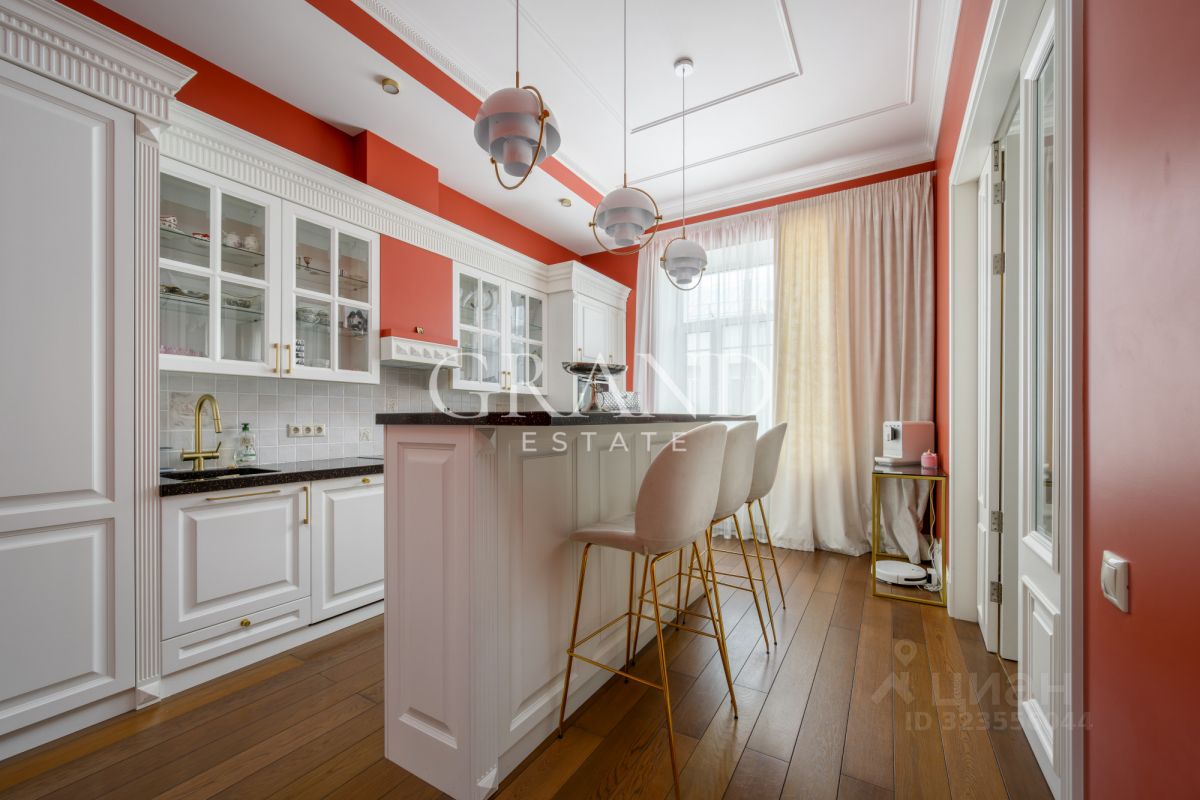 Продажа 4-комн квартиры на вторичном рынке 1-й Обыденский переулок, 9/12