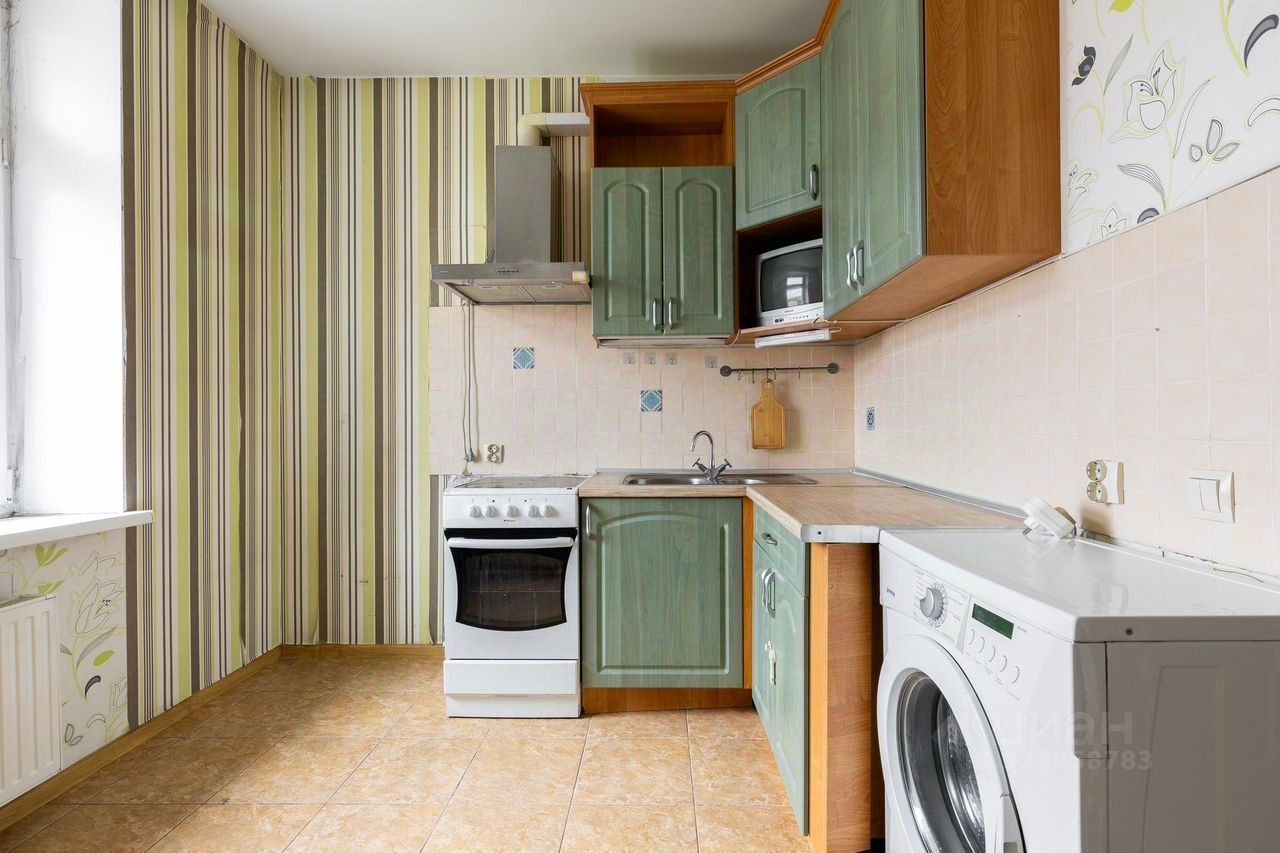 Продажа 1-комн квартиры на вторичном рынке Богатырский проспект, 26к1