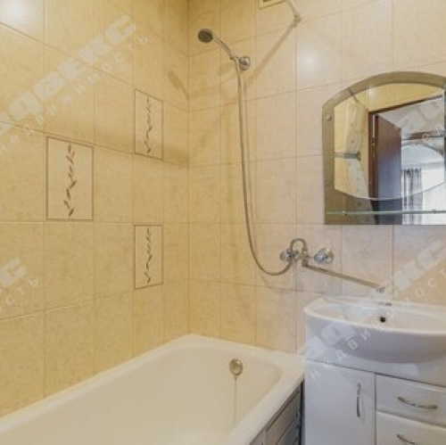 1-комн квартира ул Учительская,  д. 17,  к. 1