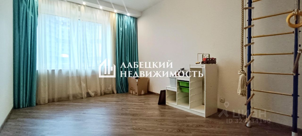 Продажа 3-комн квартиры на вторичном рынке улица Брянцева, 13к1