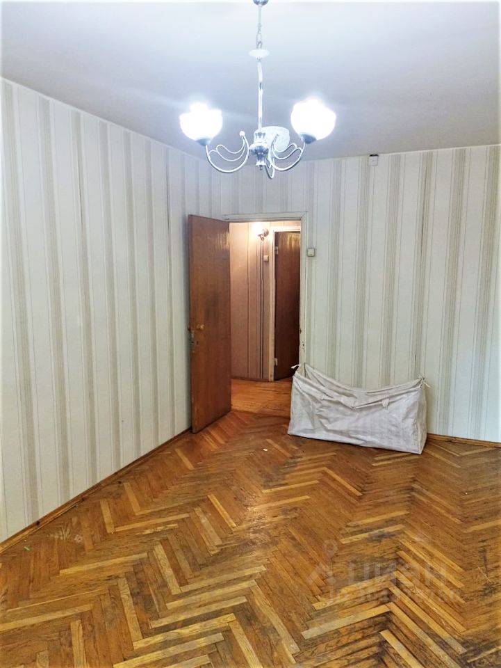 Продажа 3-комн квартиры на вторичном рынке проспект Вернадского, 123