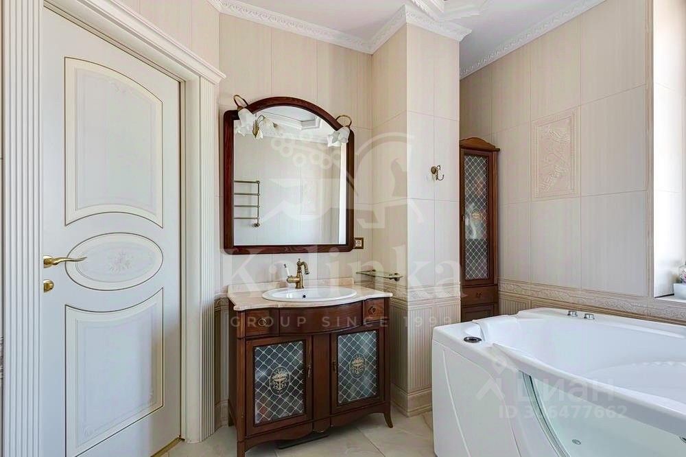 Продажа 3-комн квартиры на вторичном рынке Часовая улица, 19к3