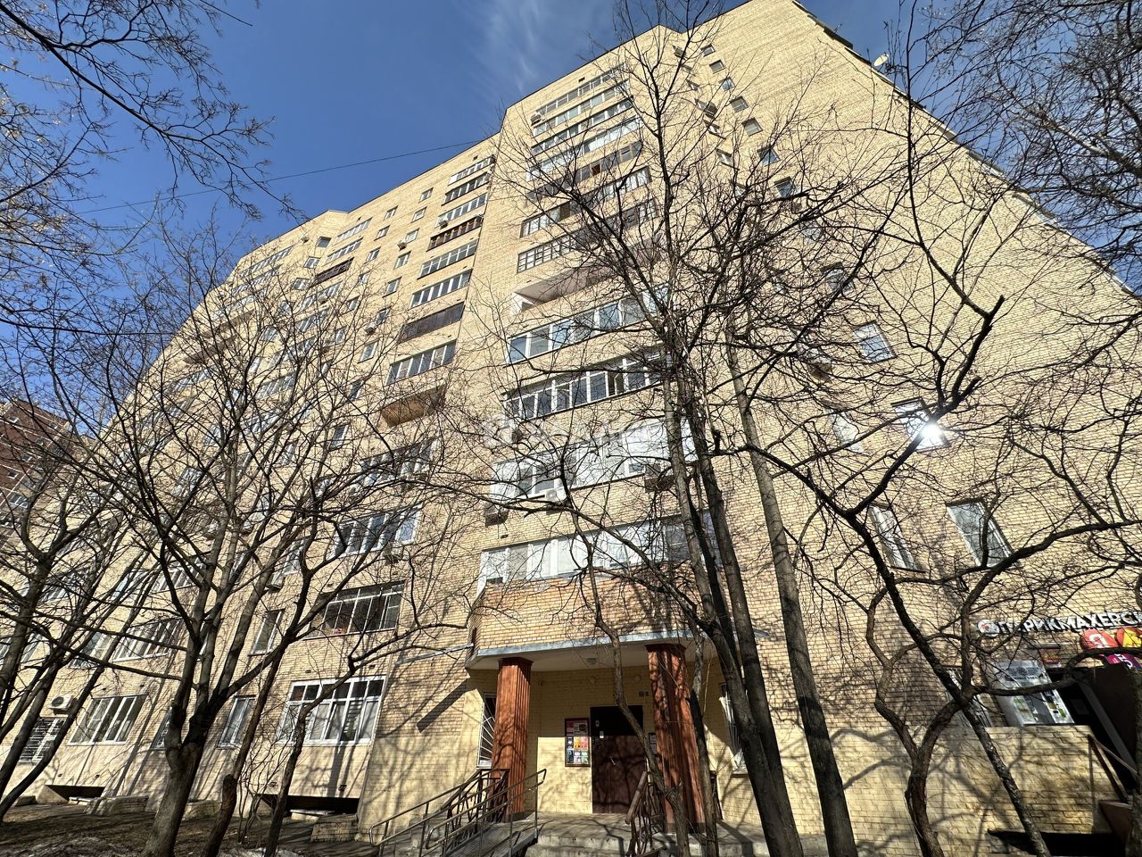 Продажа 3-комн квартиры на вторичном рынке Конаковский проезд, 8К2