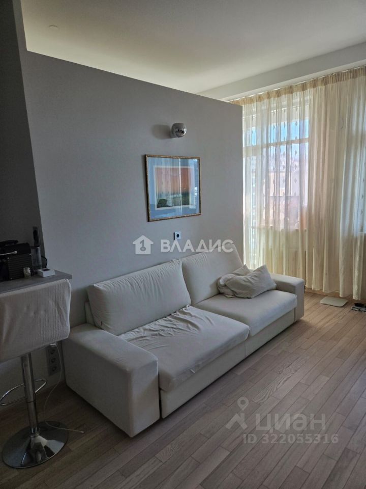 Продажа 1-комн квартиры на вторичном рынке Каменноостровский проспект, 64К2