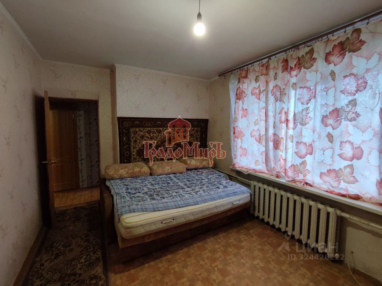 Продажа 2-комн квартиры на вторичном рынке пос. Мостовик, улица Первомайская, 16
