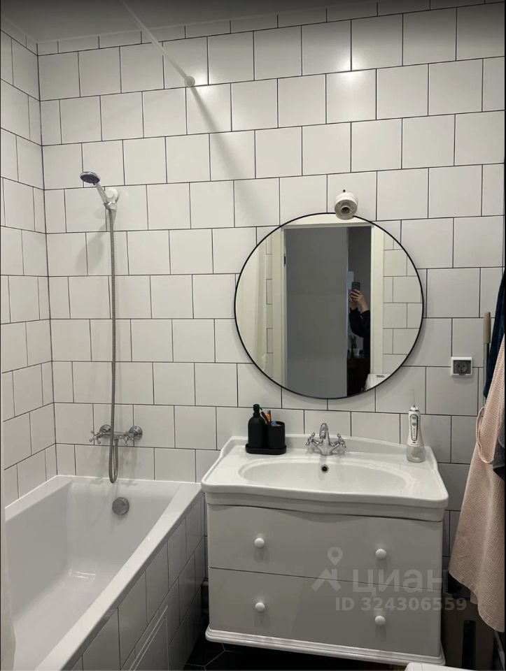 Продажа 2-комн квартиры на вторичном рынке проезд Дизельный, 11к1