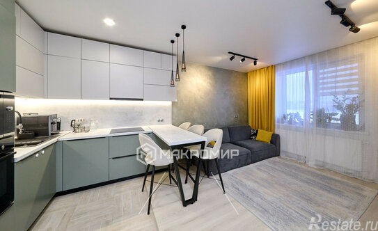 Продажа 2-комн квартиры на вторичном рынке Бугры п, Шекспира ул,  д. 5