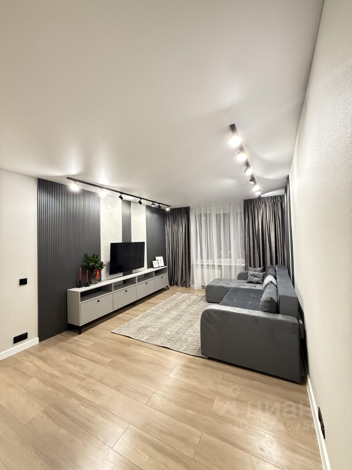 Продажа 1-комн квартиры на вторичном рынке Уральская улица, 1