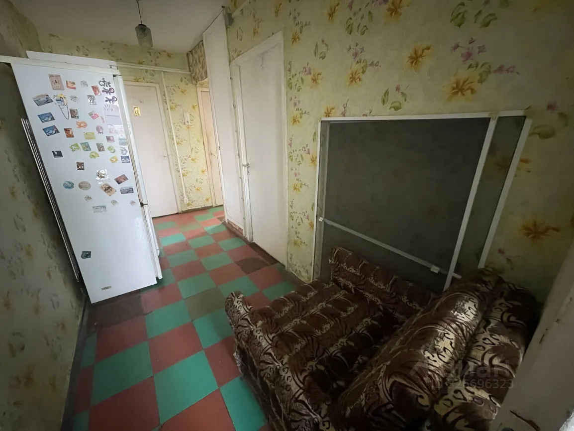 Продажа 2-комн квартиры на вторичном рынке Пражская улица, 27