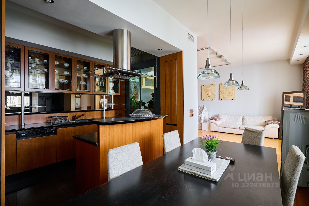 Продажа 3-комн квартиры на вторичном рынке Мичуринский проспект, 29