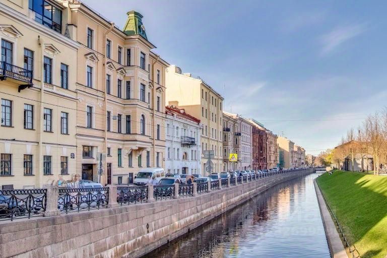 Продажа 1-комн квартиры на вторичном рынке Галерная улица, 40