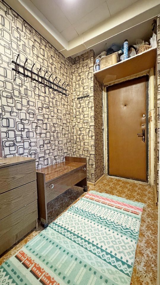 Продажа 1-комн квартиры на вторичном рынке улица Винокурова, 12К4