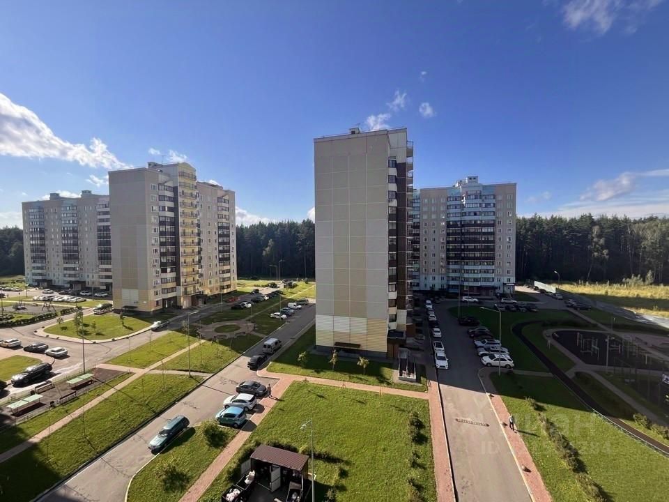 Продажа 2-комн квартиры на вторичном рынке Высокие Жаворонки ЖК, д. Малые Вяземы,  д. 6