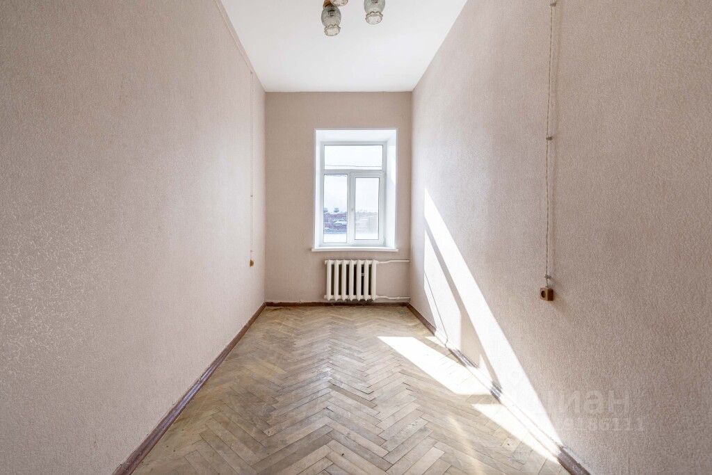 Продажа комнаты Малоохтинский проспект, 10