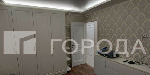 3-комн квартира улица Богданова,  д. 12