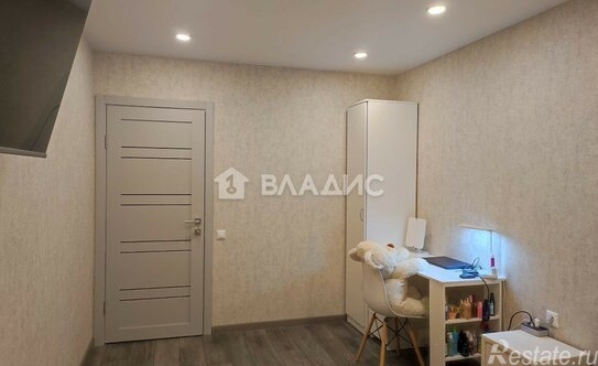 Продажа 2-комн квартиры на вторичном рынке улица Корнейчука,  д. 38