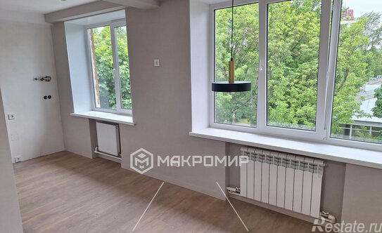 Продажа 2-комн квартиры на вторичном рынке Новоизмайловский проспект,  д. 81