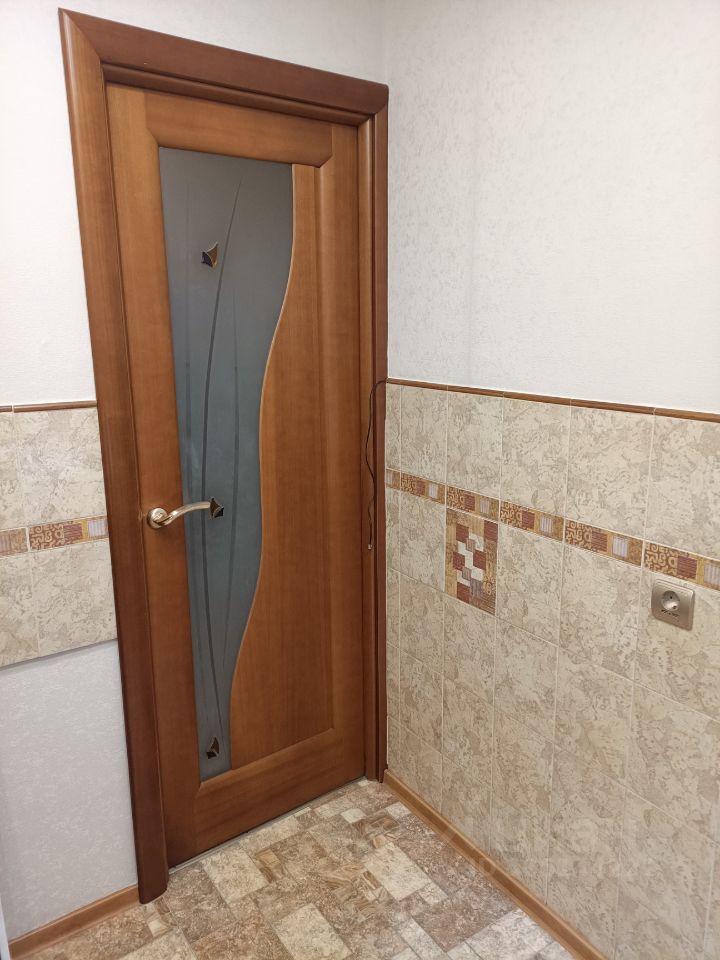 Продажа 2-комн квартиры на вторичном рынке улица Пилотов, 23