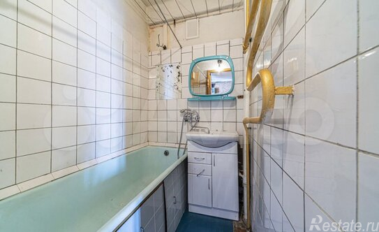 Продажа 2-комн квартиры на вторичном рынке Заневский пр-кт,  д. 28-30-32