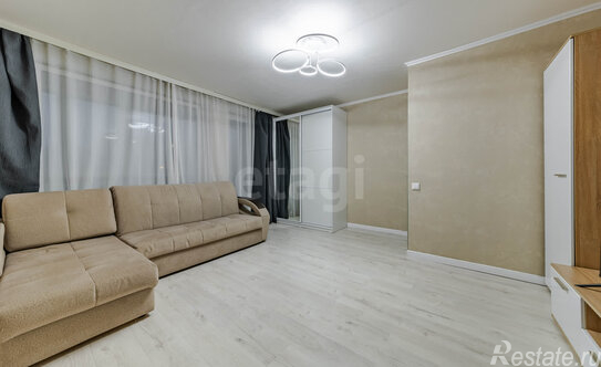 Продажа 1-комн квартиры на вторичном рынке Луначарского пр-кт,  д. 82 к1