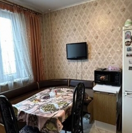 Аренда 3-комн квартиры на вторичном рынке ул Маршала Захарова,  д. 12,  к. 3