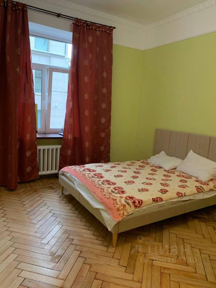 Аренда комнаты улица Михайлова, 1