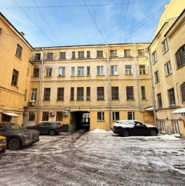 Продажа 5-комн квартиры на вторичном рынке Гагаринская улица