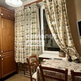 Продажа 2-комн квартиры на вторичном рынке улица Маршала Тухачевского,  д. 15