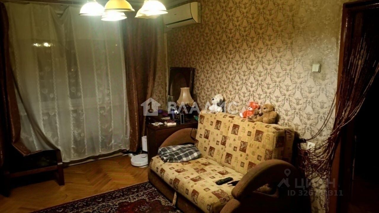 Продажа 1-комн квартиры на вторичном рынке Осенний бульвар, 18К2