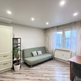 Продажа 2-комн квартиры на вторичном рынке Кушелевская дор,  д. 3,  к. 12 стр 1