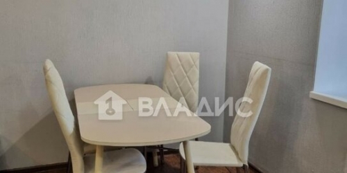3-комн квартира ул Артамонова,  д. 12,  к. 2