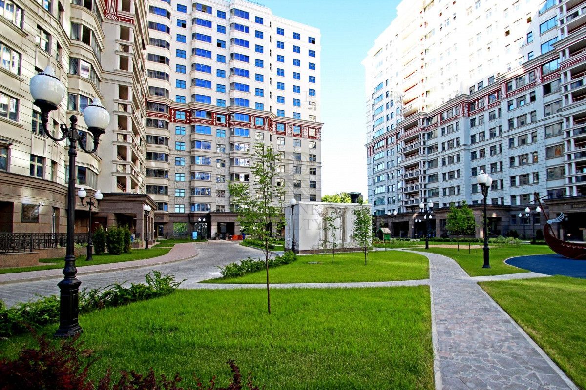 Продажа 4-комн квартиры на вторичном рынке улица Серпуховский Вал, 21к3