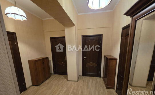 Продажа 4-комн квартиры на вторичном рынке улица Годовикова,  д. 5