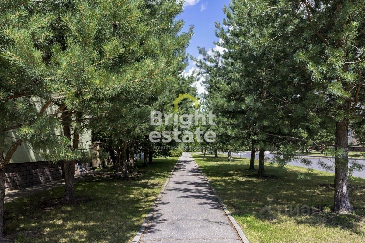 Продажа 2-комн квартиры на вторичном рынке д. Новинки, бульвар Павловский, 4