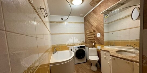 4-комн квартира Университетский проспект,  д. 9