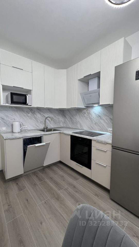 Аренда 1-комн квартиры на вторичном рынке улица Маршала Захарова, 8