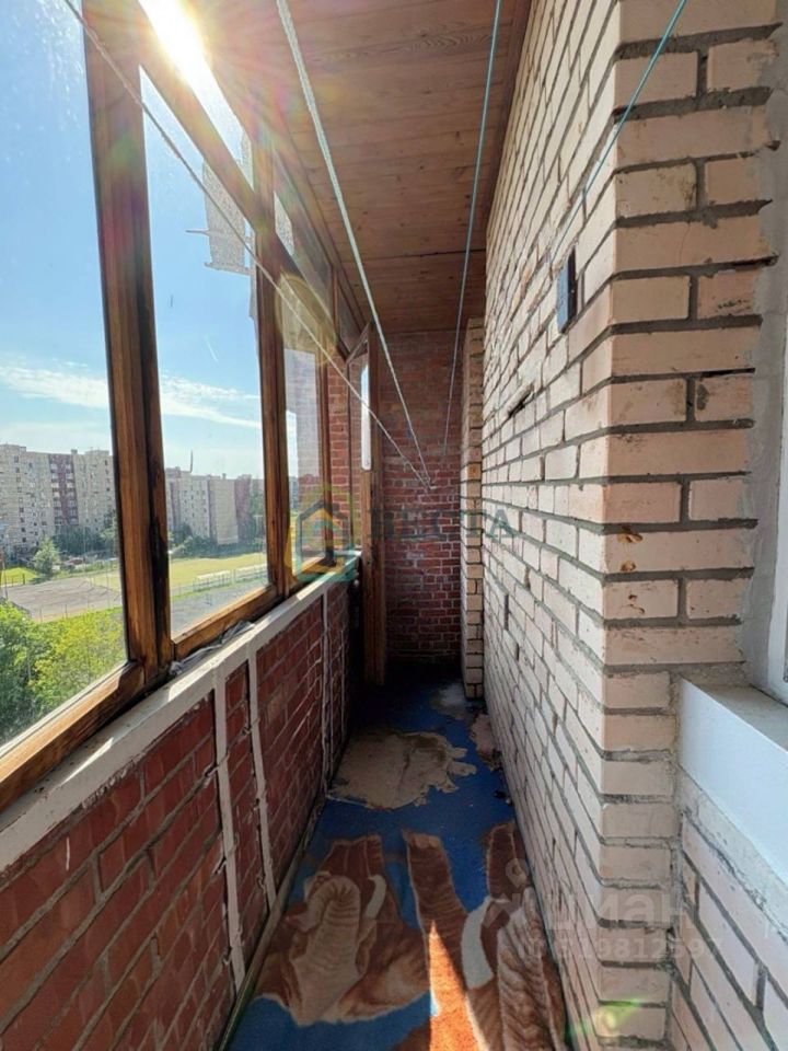 Продажа 4-комн квартиры на вторичном рынке Петергоф, улица Шахматова, 12к2