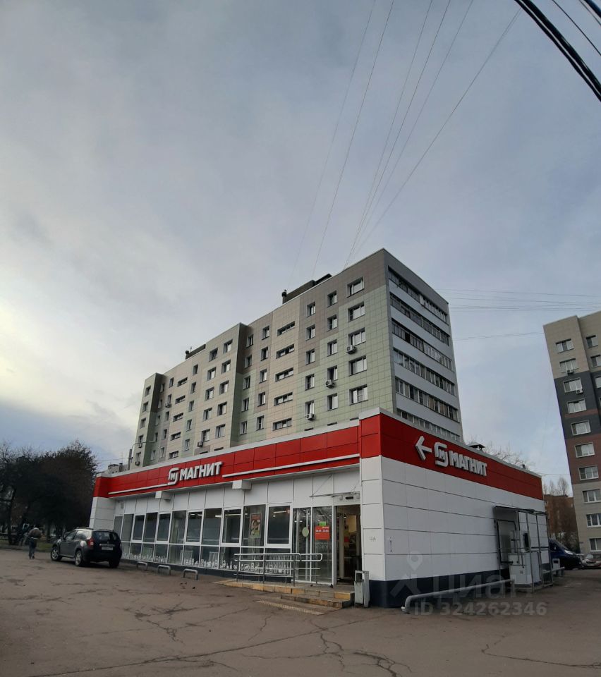 Продажа 3-комн квартиры на вторичном рынке Центральный мкр, улица Корнеева, 36