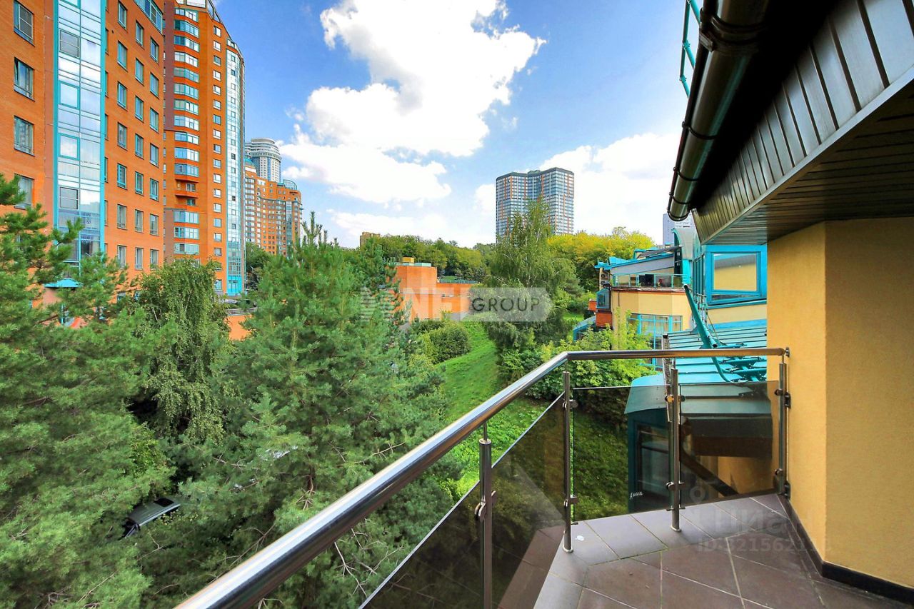 Продажа 5-комн квартиры на вторичном рынке Минская улица, 1Гк7