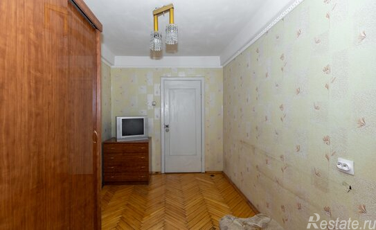 Продажа 3-комн квартиры на вторичном рынке улица Ярослава Гашека,  д. 4 к3