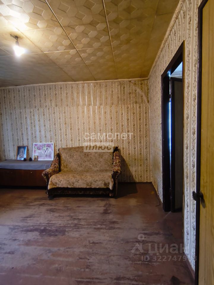 Продажа 2-комн квартиры на вторичном рынке Куровское, улица Советская,  д. 82