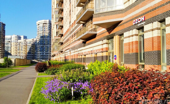 Продажа 2-комн квартиры на вторичном рынке Коломяжский пр-кт,  д. 13