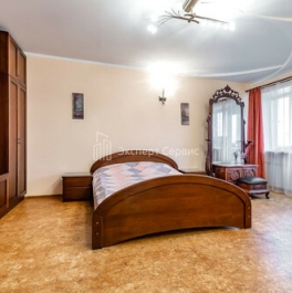 Продажа 1-комн квартиры на вторичном рынке Морская наб,  д. 37 к2
