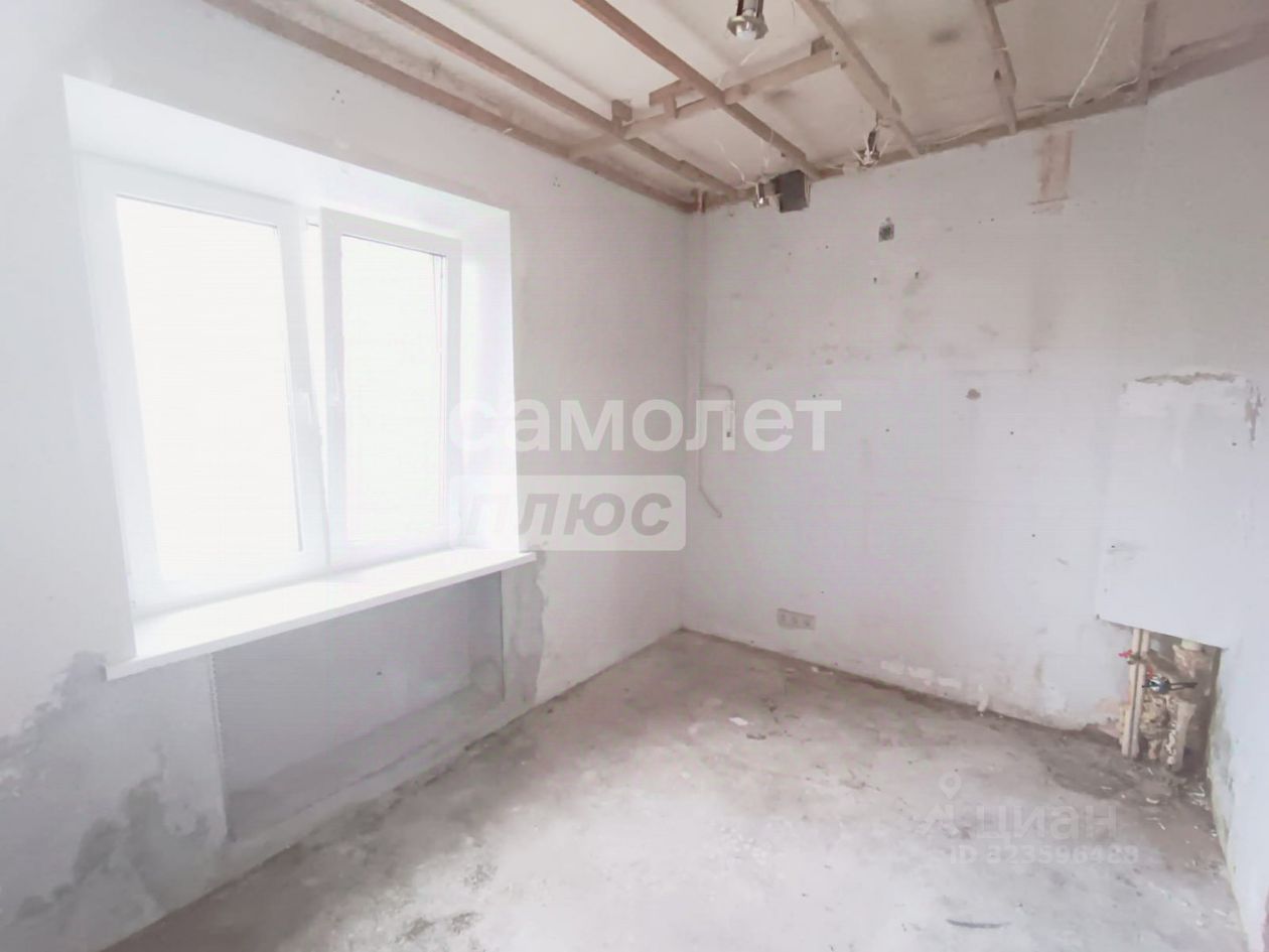 Продажа 3-комн квартиры на вторичном рынке Апрелевка, улица Октябрьская, 5