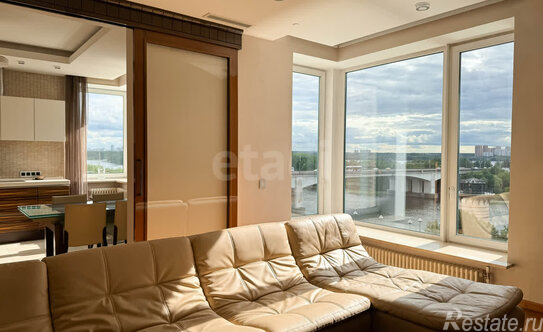 Продажа 4-комн квартиры на вторичном рынке ул Авиационная,  д. 79,  к. 1