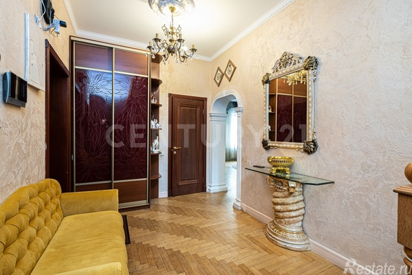 Продажа 6-комн квартиры на вторичном рынке Лаврушинский пер,  д. 17/5к4