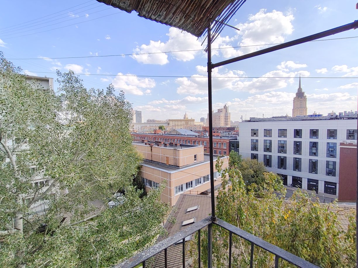 Продажа 2-комн квартиры на вторичном рынке Большой Трехгорный переулок, 1/26С1